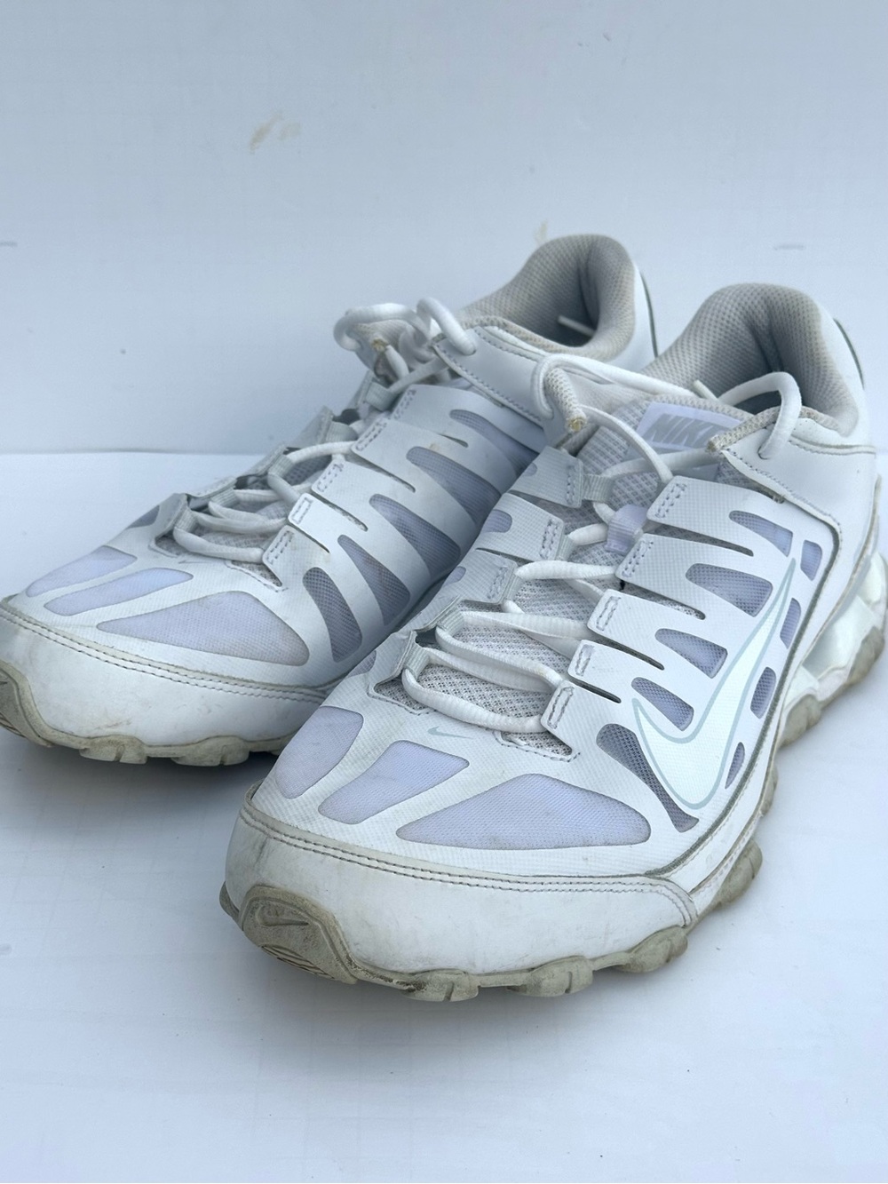 Nike Reax Training Sneakers Men’s 13 White Gray Walking Gym Athletic Shoes